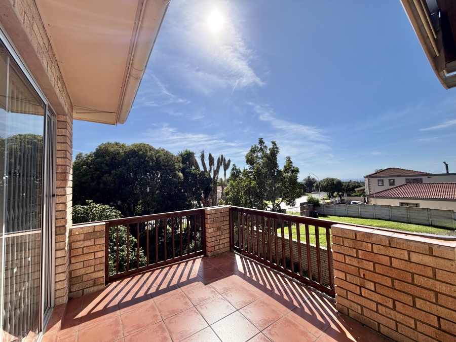 4 Bedroom Property for Sale in Noorsekloof Eastern Cape
